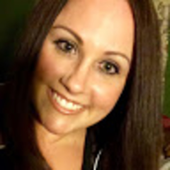 Meet your Posher, Kimberly - Picture 1 of 1